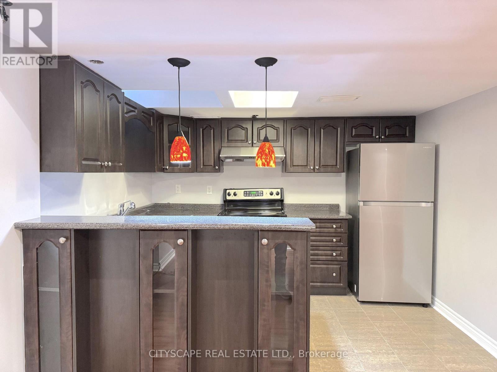 4 SERVICEBERRY CRESCENT - 43