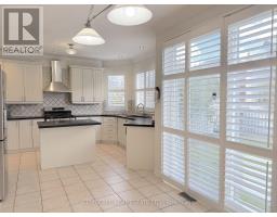 Kitchen - 4 Serviceberry Crescent, Brampton, ON L6P2J7 Photo 11