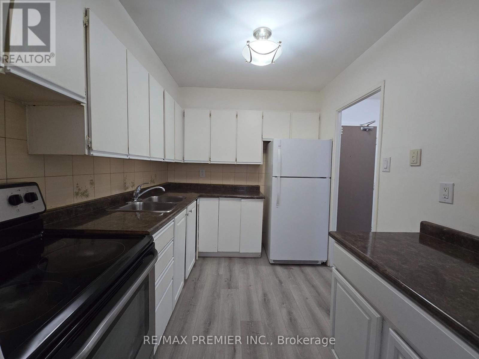 3390 WESTON ROAD, Toronto (Humbermede) — photo 11