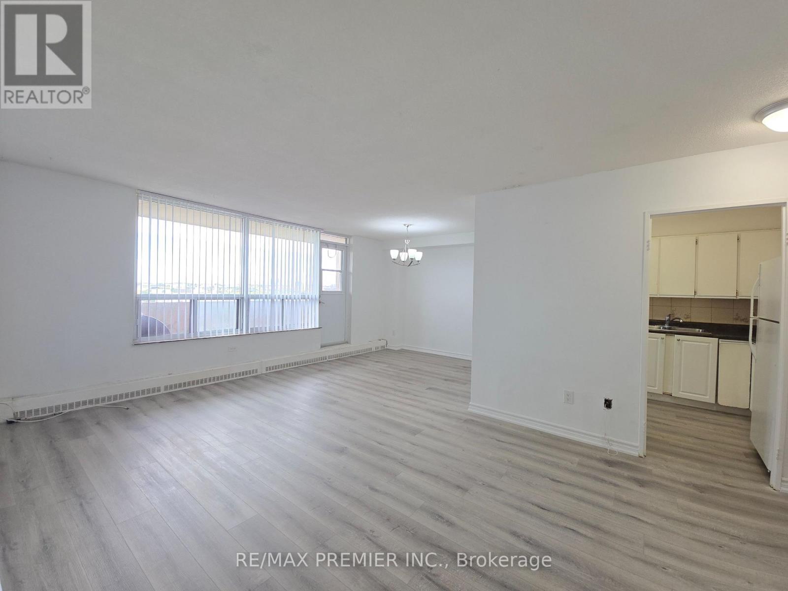 3390 WESTON ROAD, Toronto (Humbermede) — photo 8