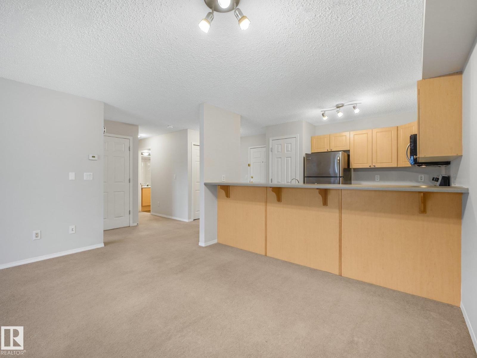 #202 10403 98 AV NW - 32