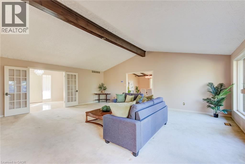 44 Greensview Drive — photo 17
