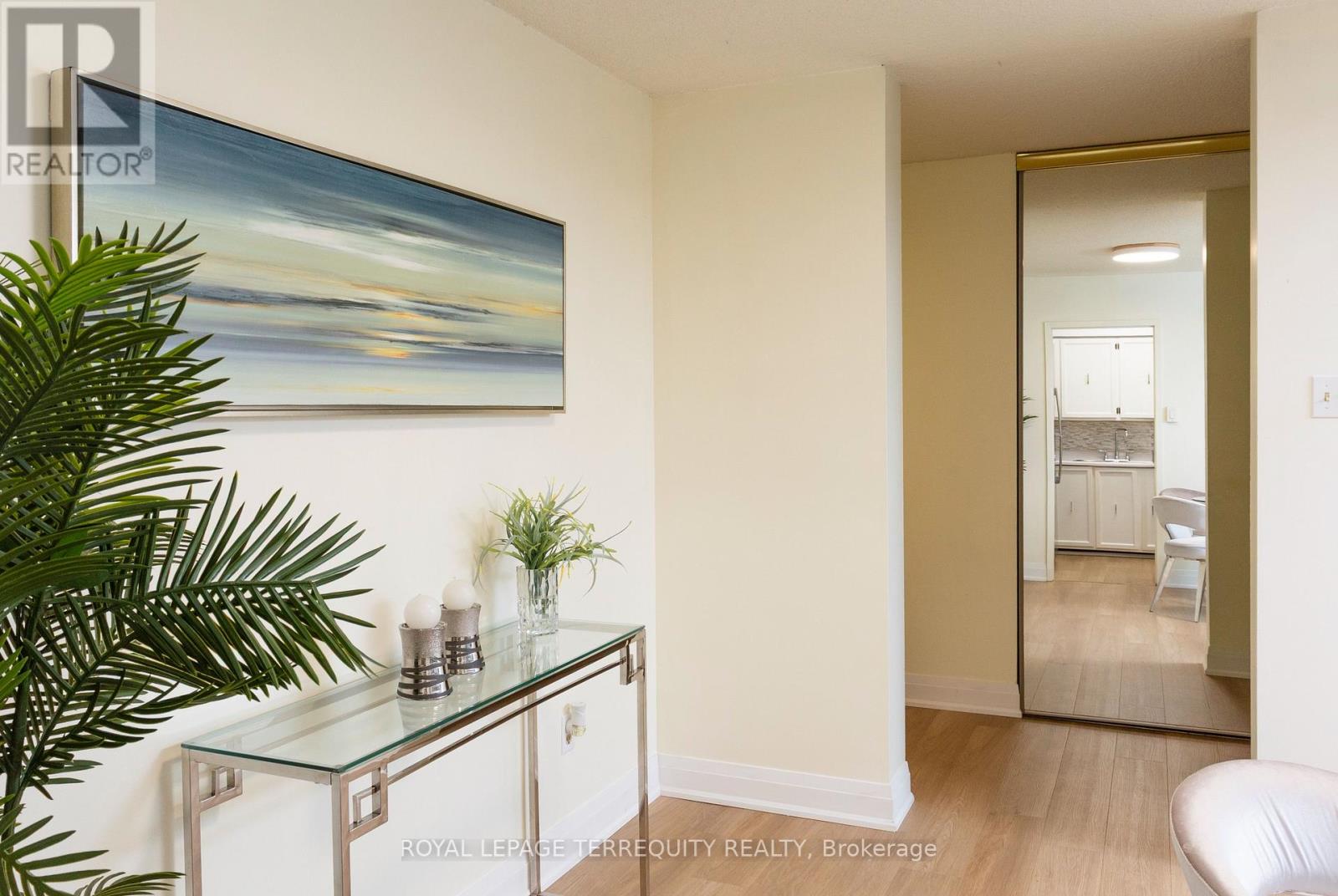 #205 1338 YORK MILLS ROAD - 27