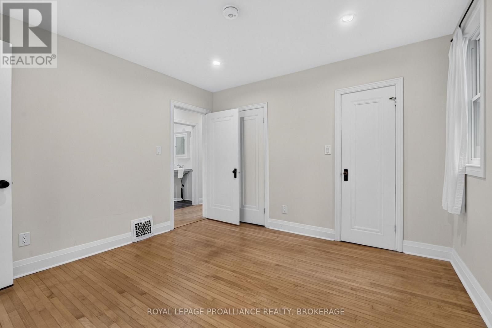 229 PARK STREET - 20