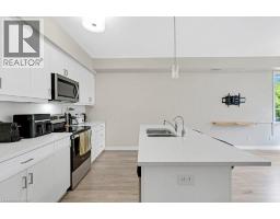 Living room/Dining room - 25 Isherwood Avenue Unit# 68, Cambridge, ON N1R0E2 Photo 8