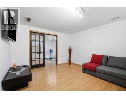 54 Cougar Ridge Bay SW - photo 23