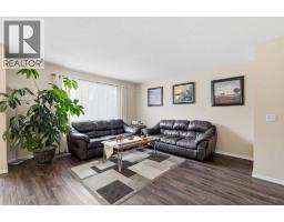 54 Cougar Ridge Bay SW - photo 4