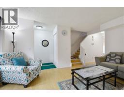 56 Falshire Terrace Ne, Calgary, AB T3J3B3 Photo 9