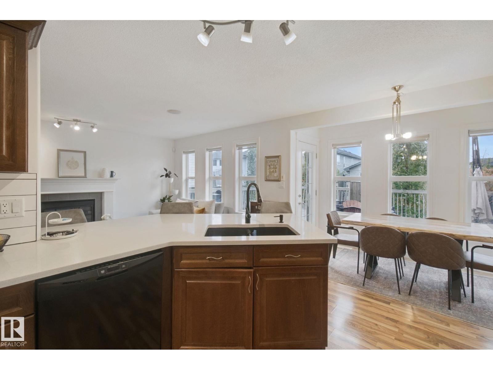 4113 158 AV NW - 14