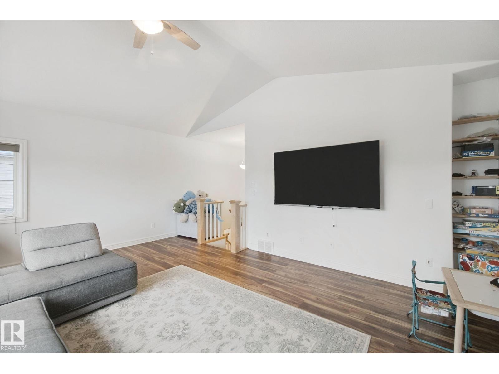 4113 158 AV NW - 24