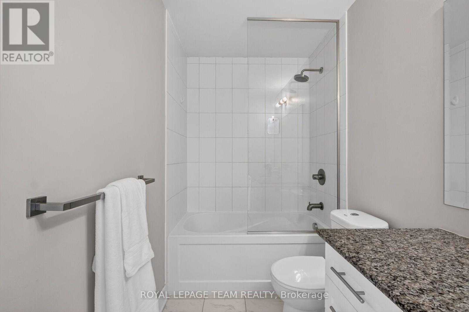 118 Holmwood Avenue — photo 30
