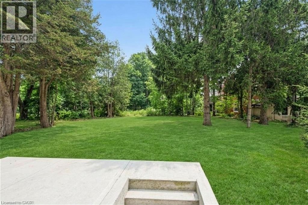 245 Lowther Street South — photo 44