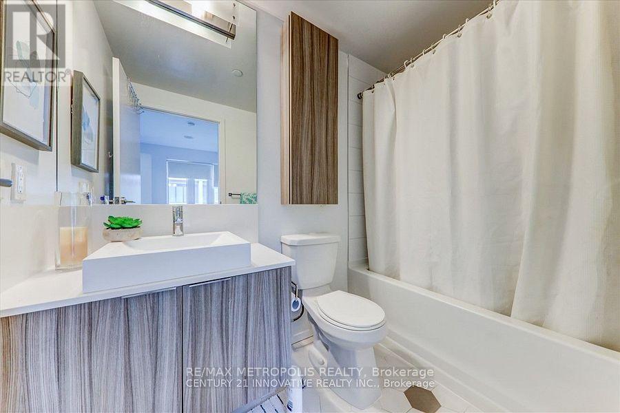 #605 68 SHUTER STREET - 20