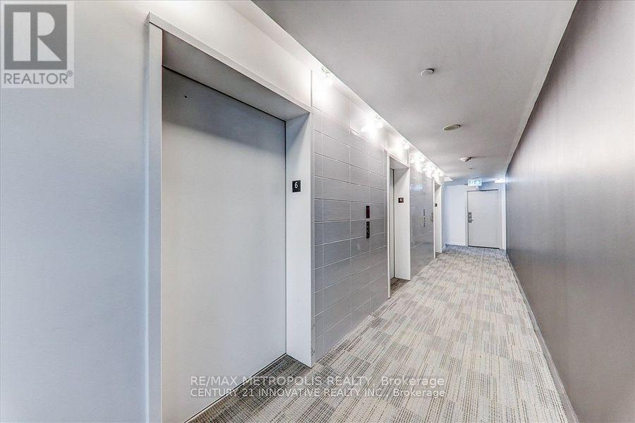 #605 68 SHUTER STREET - 31