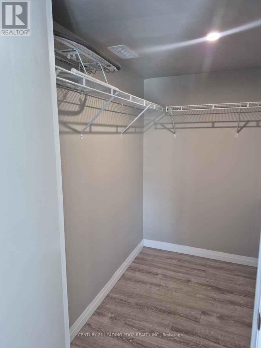 2150 Lawrence Avenue East — photo 14