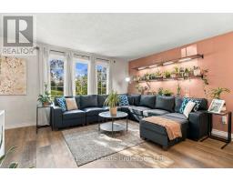 Family room - 166 Natchez Road, Kitchener, ON N2B3L2 Photo 7