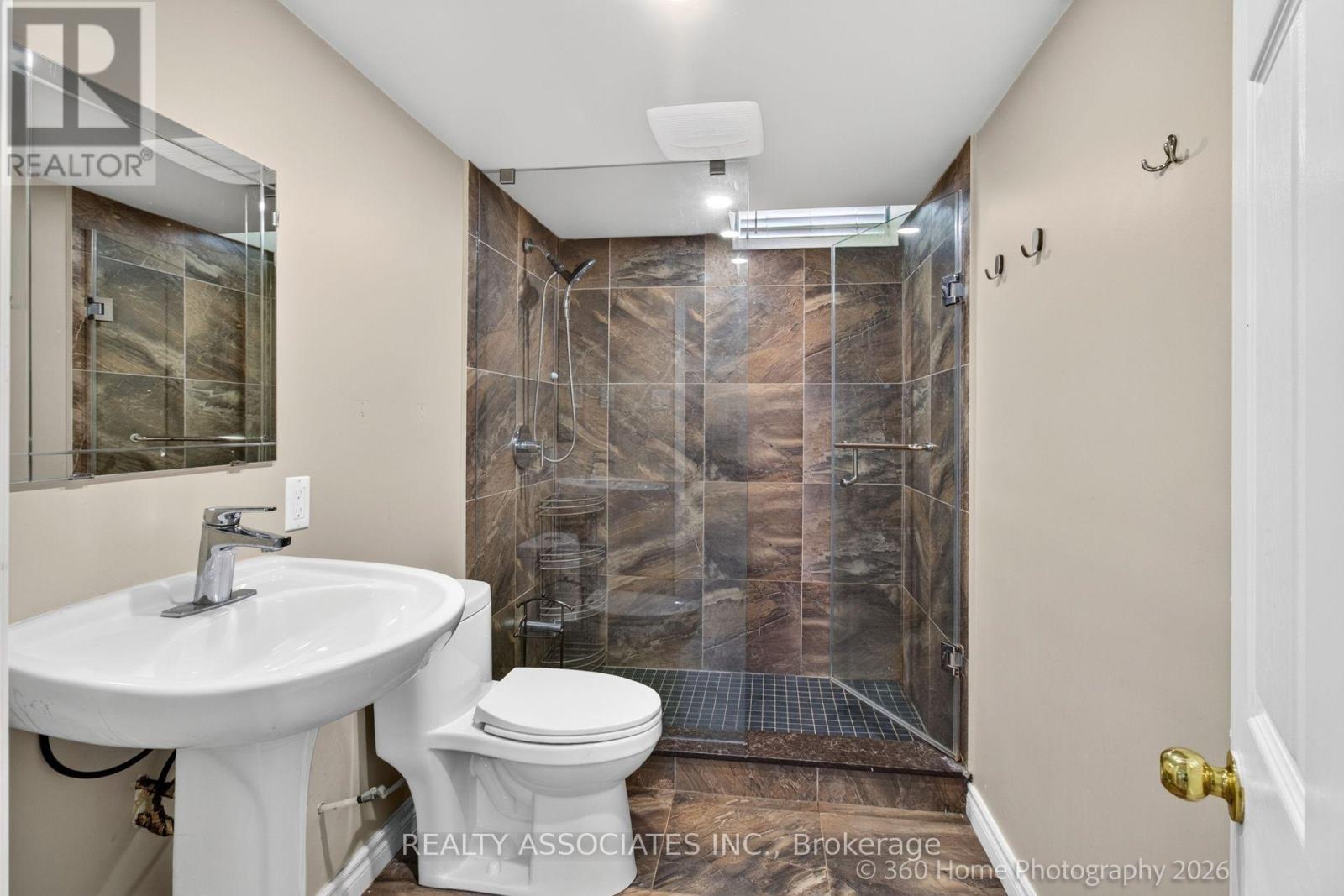 128 Coalbrook Court, Vaughan, ON photo 26
