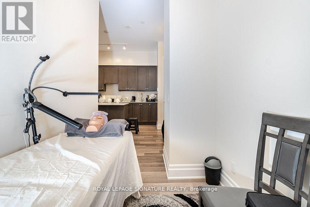 108 - 9085 JANE STREET, Vaughan (Concord) — photo 11