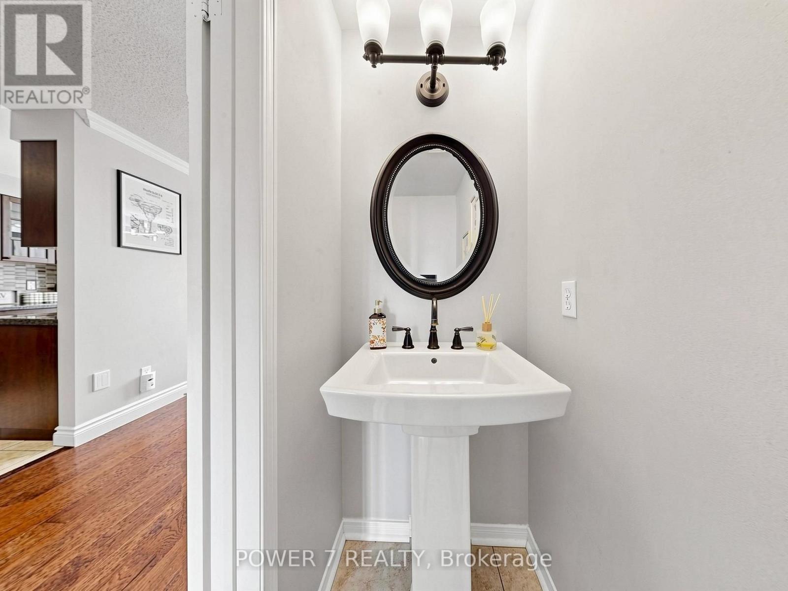 61 Millcliff Circle, Aurora, ON photo 20