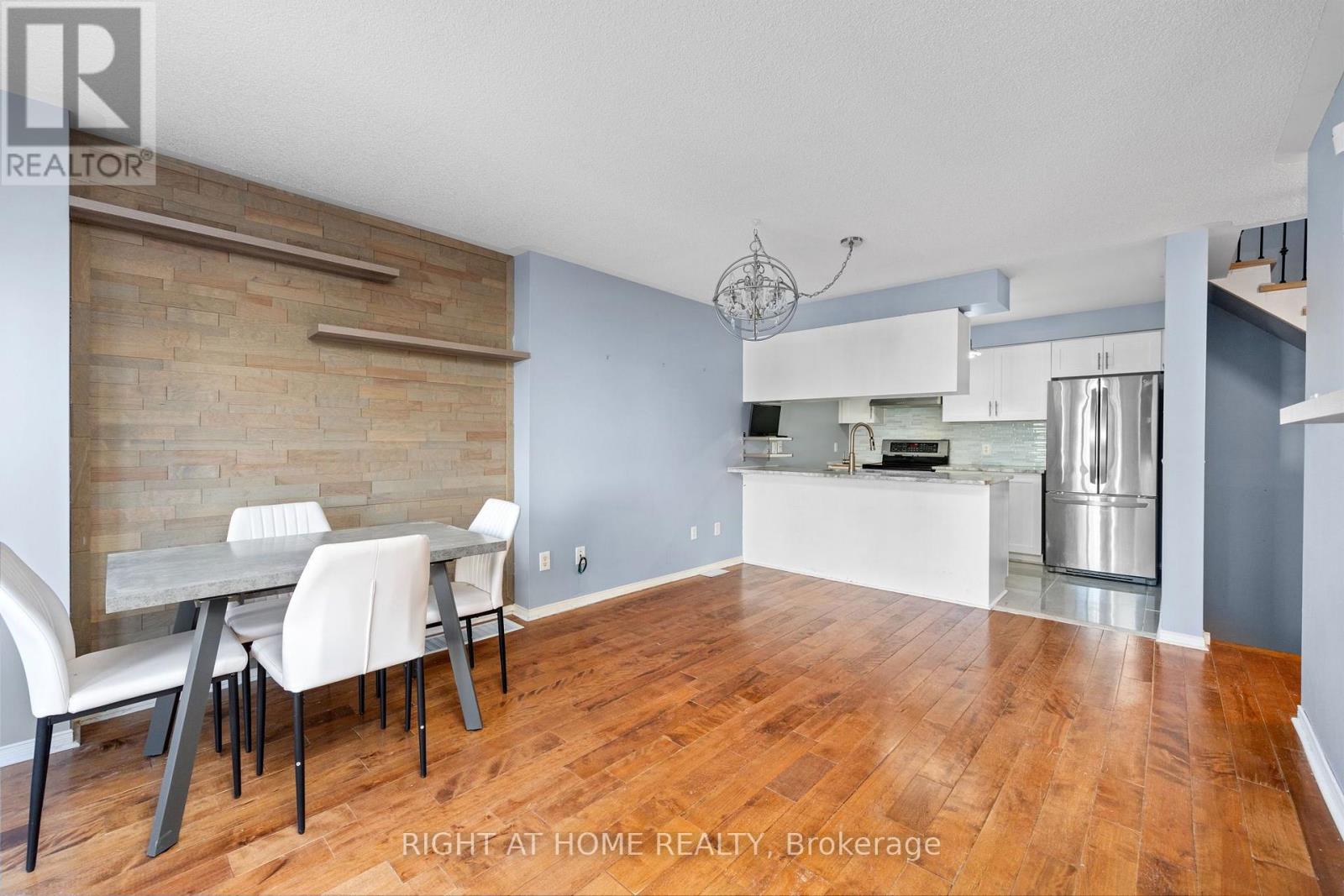 176 - 18 CLARK AVENUE W, Vaughan (Crestwood-Springfarm-Yorkhill) — photo 7