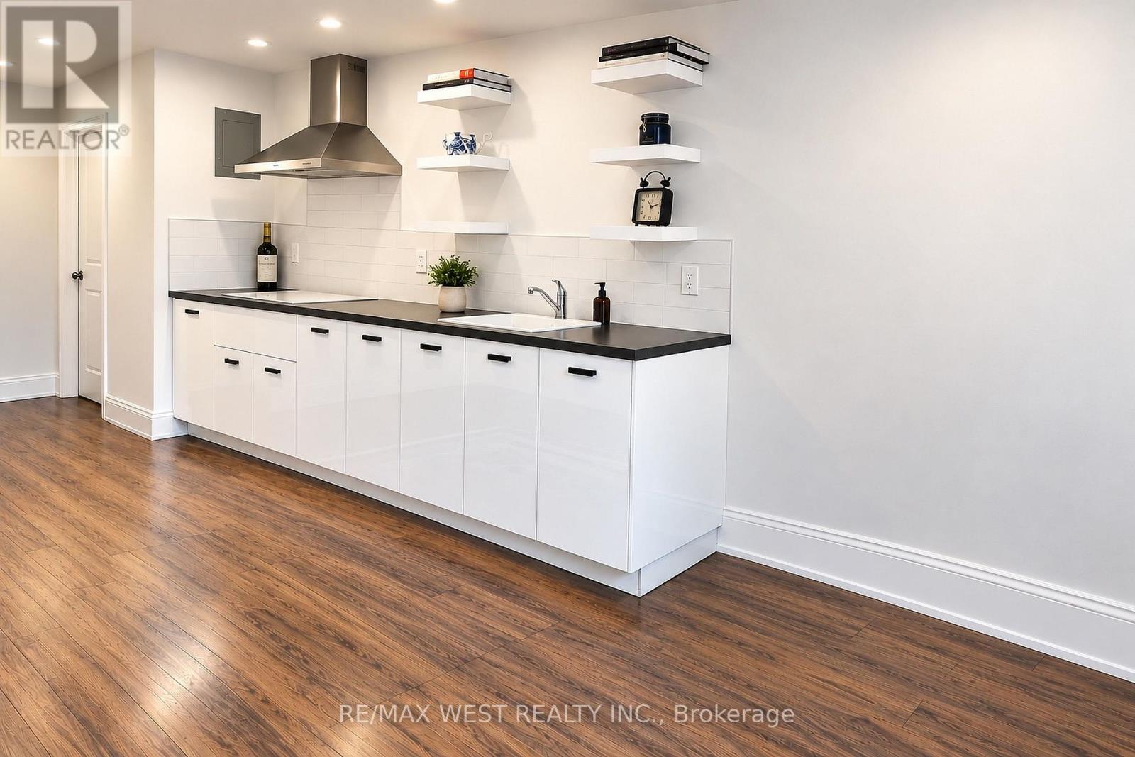 4 - 117 ROSEMOUNT AVENUE, Toronto (Weston) — photo 5