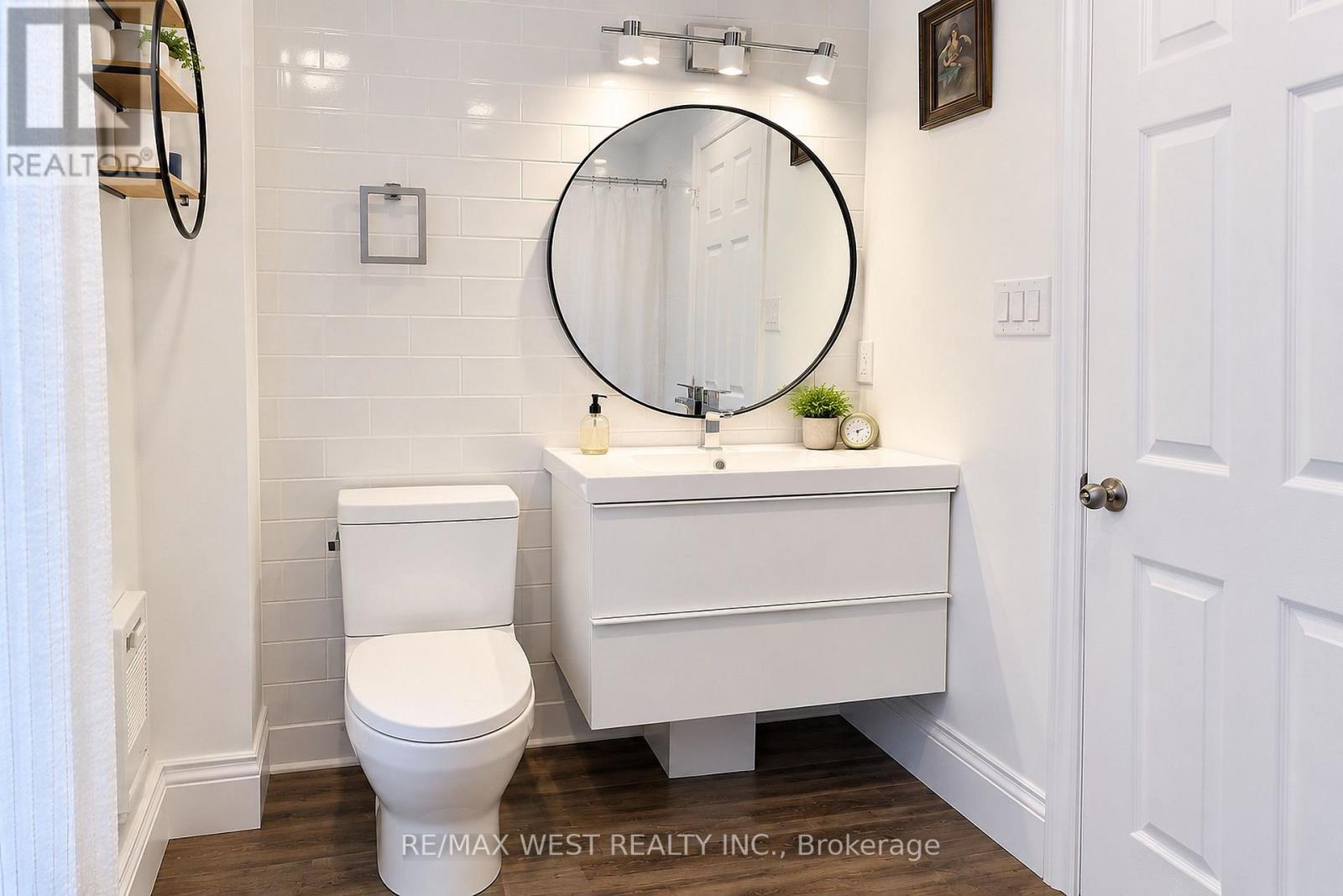 4 - 117 ROSEMOUNT AVENUE, Toronto (Weston) — photo 9