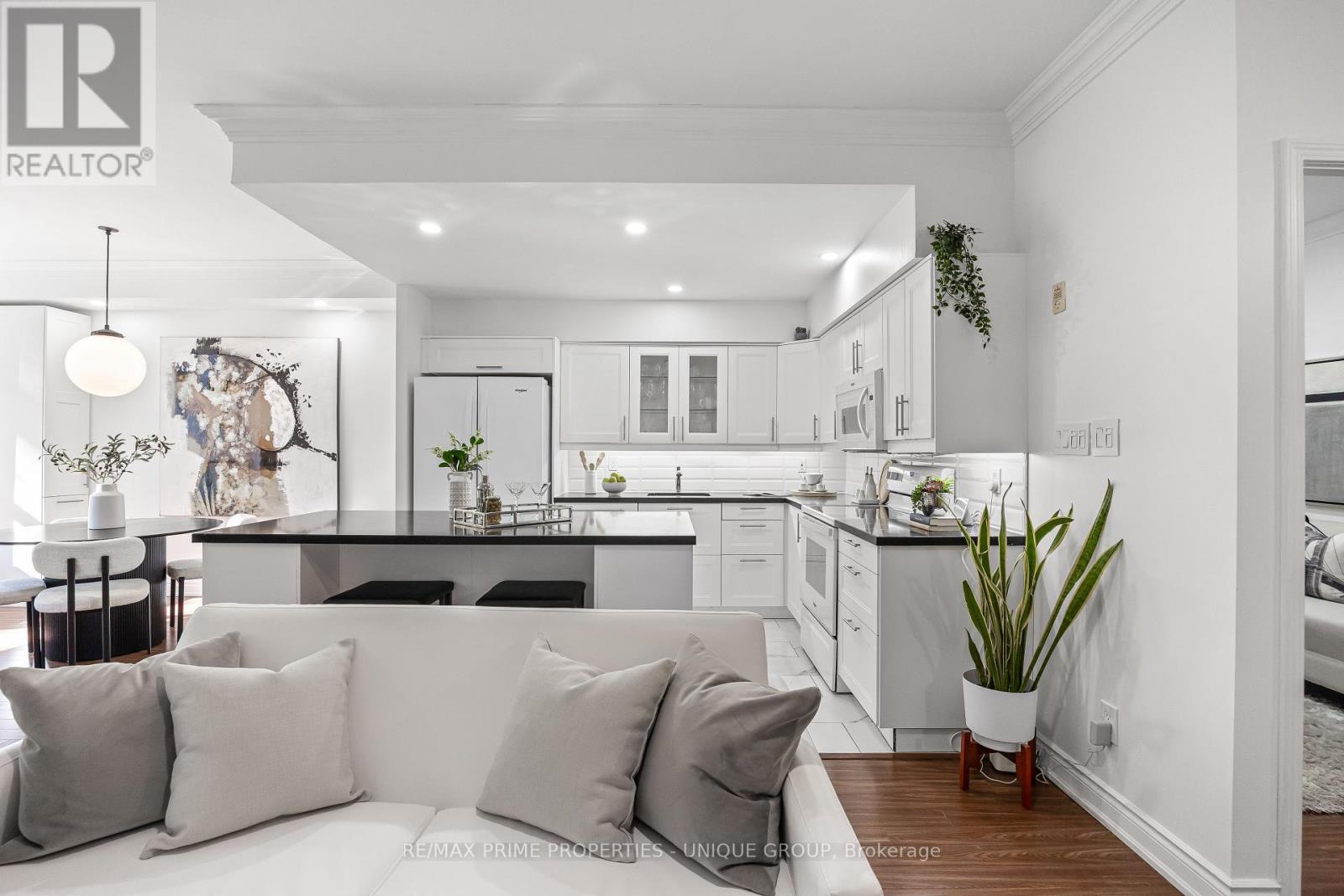 202- 2511 Bloor Street West, Toronto, ON photo 17