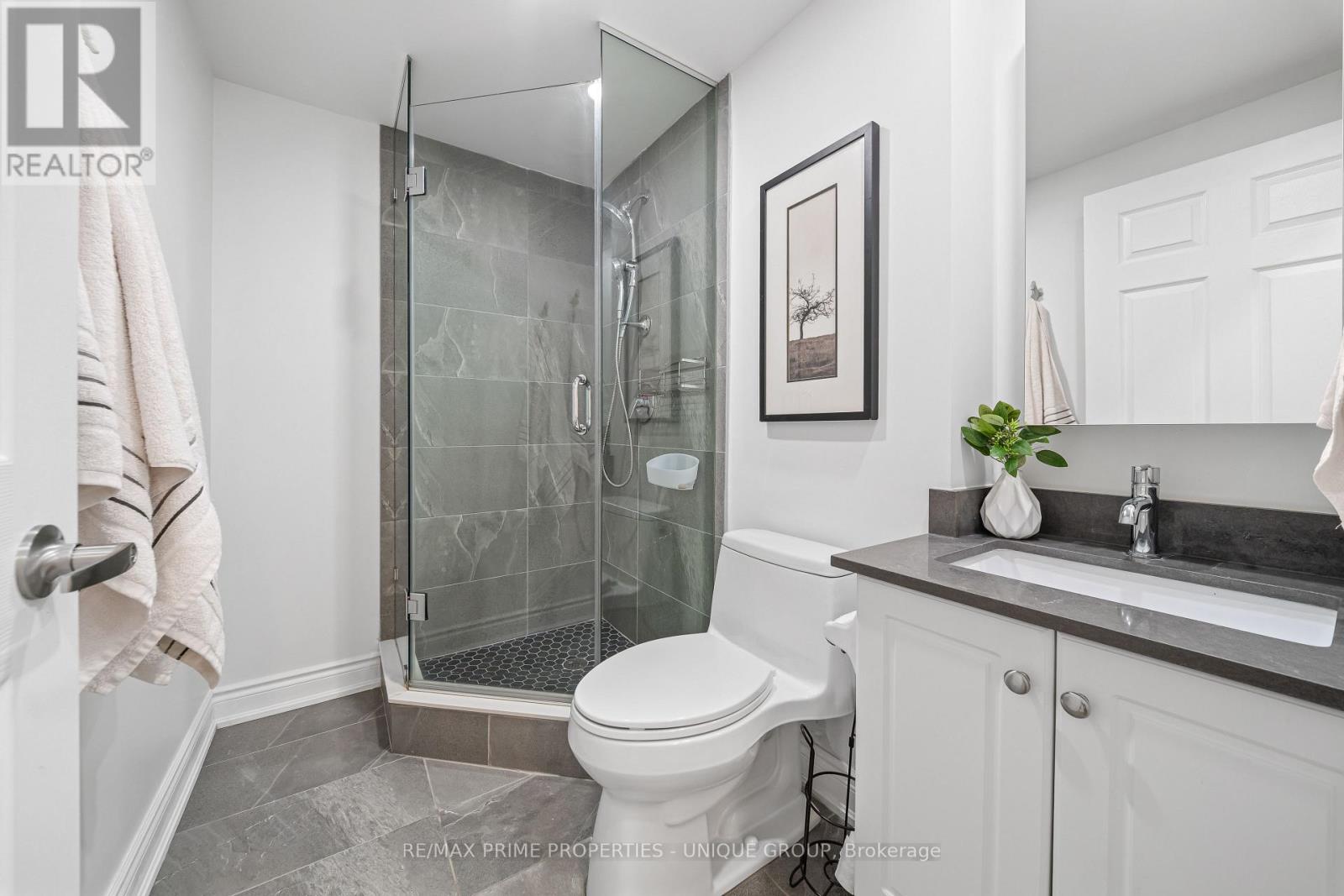 #202 2511 BLOOR STREET W - 41