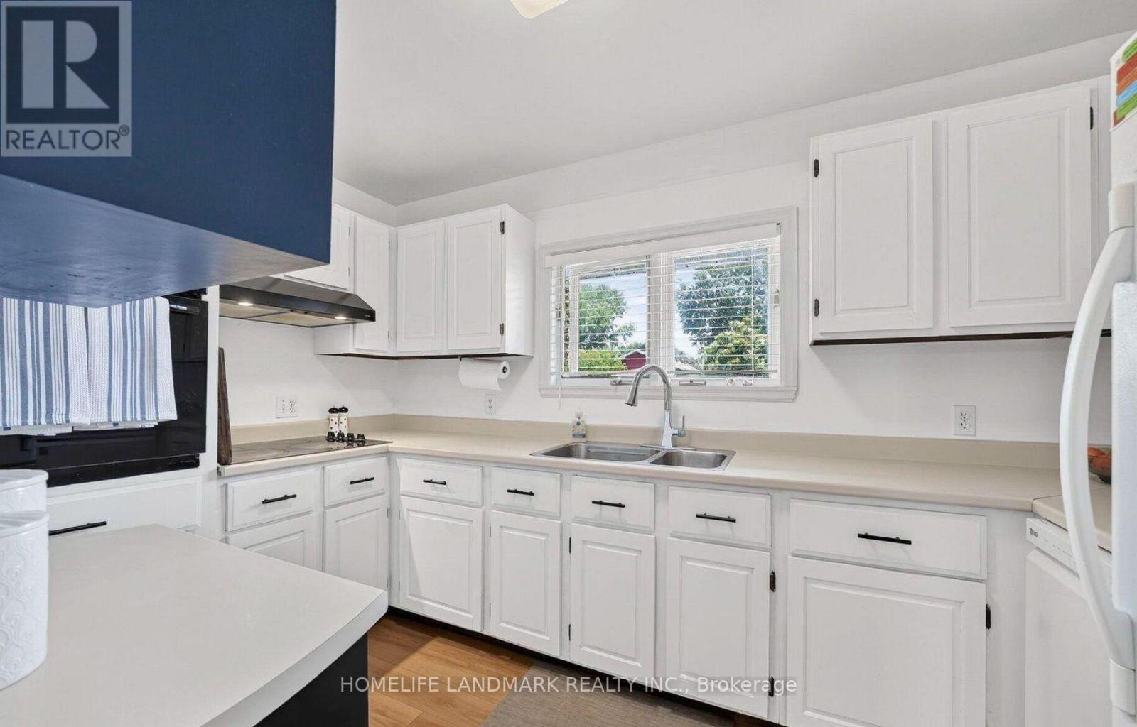1215 PRINCESS STREET, Cornwall — photo 11