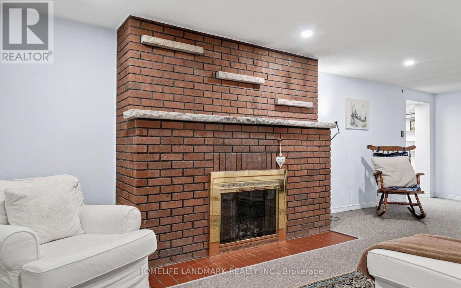 1215 Princess Street — photo 26