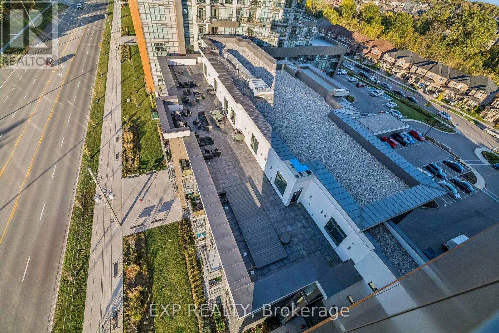 #1005 450 DUNDAS STREET E - 46