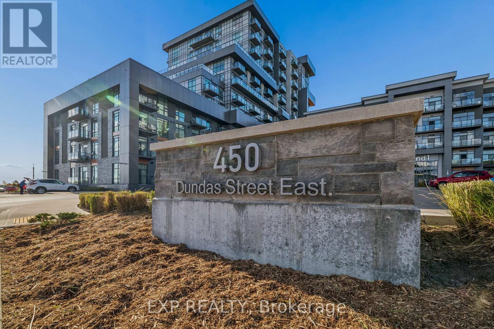 #1005 450 DUNDAS STREET E - 6