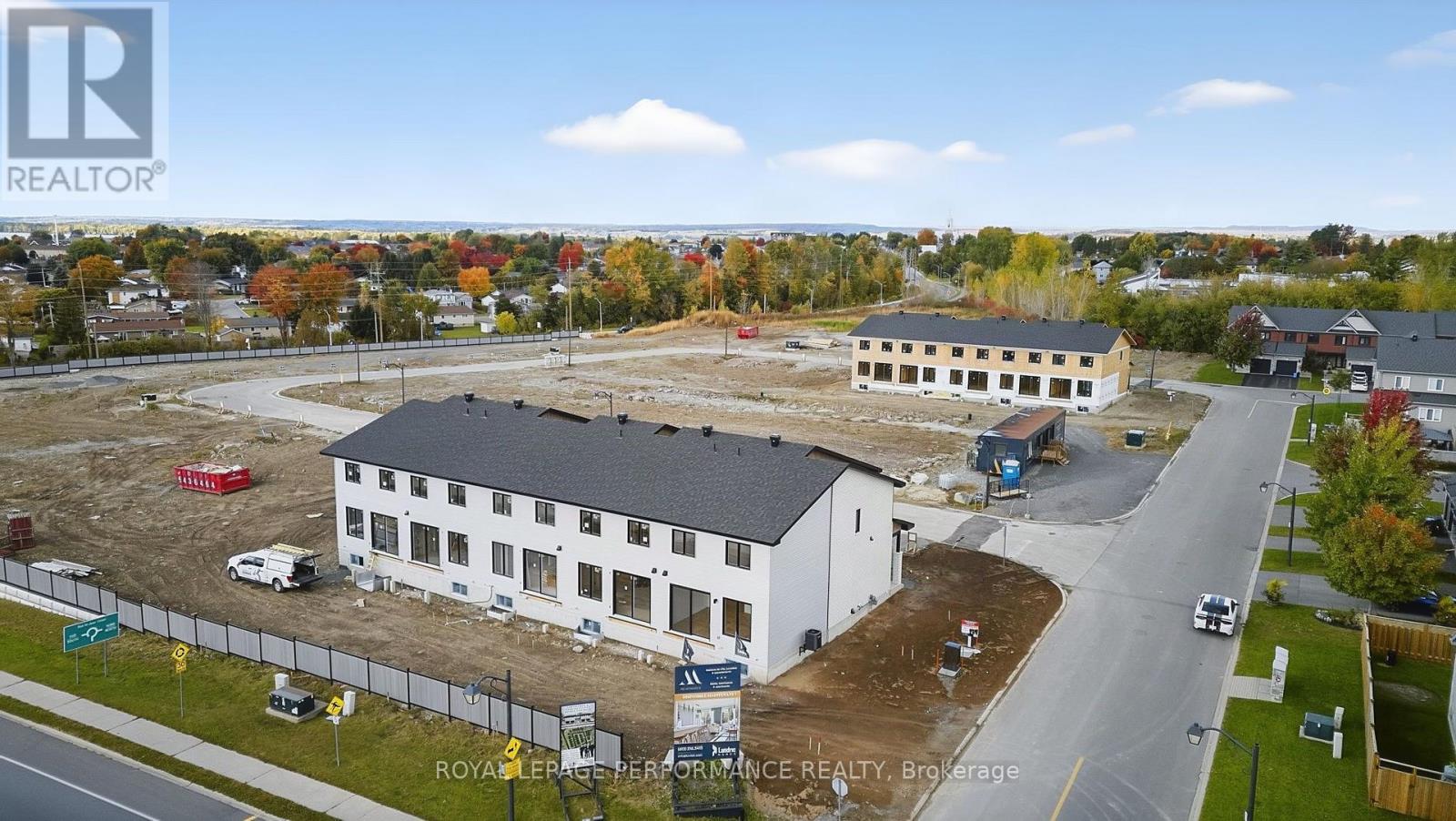 2412 GRAY CRESCENT - Image 31