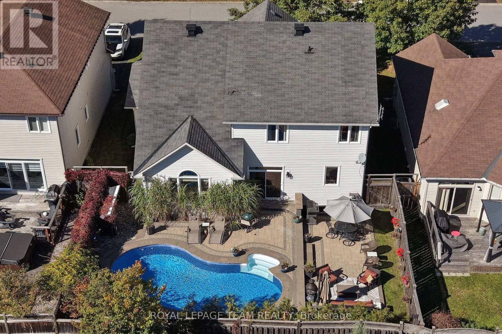 127 COYOTE CRESCENT - 5
