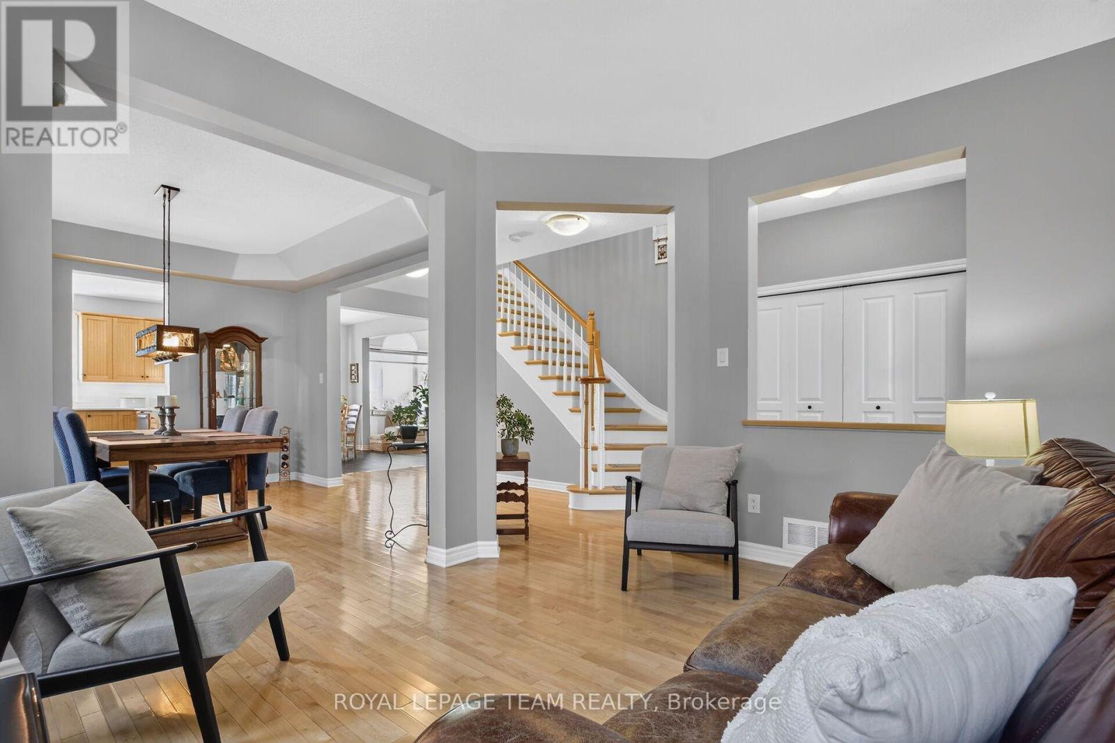 127 COYOTE CRESCENT - 2