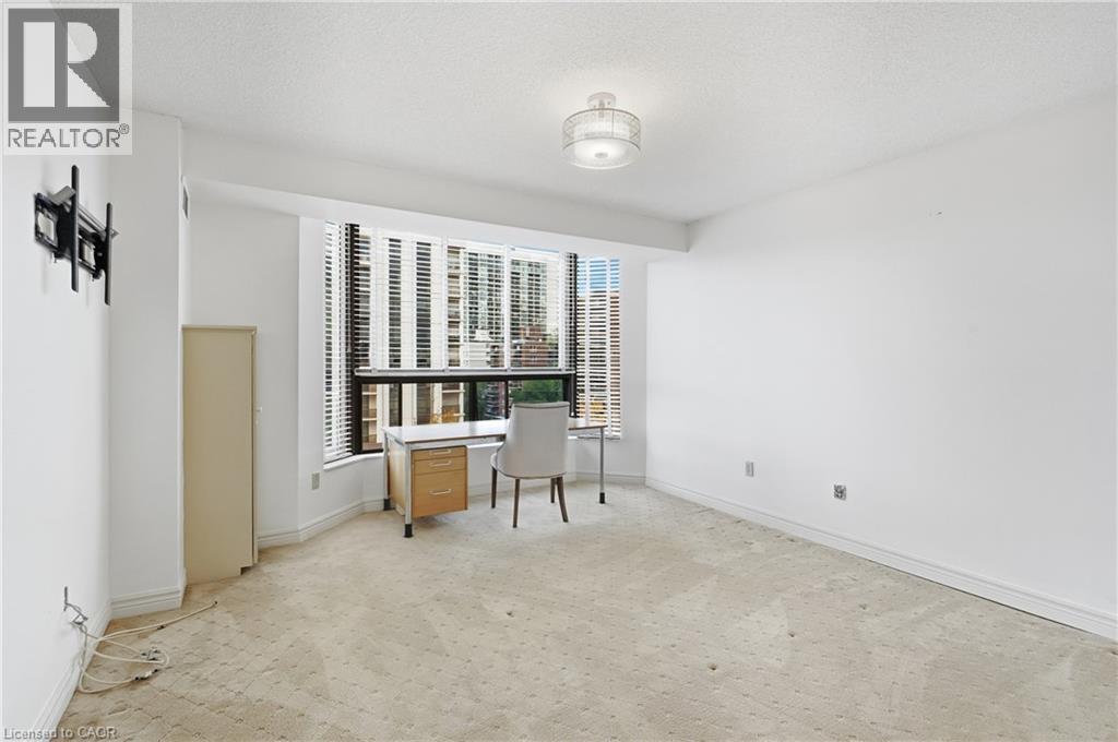 49 Robinson Street — photo 17