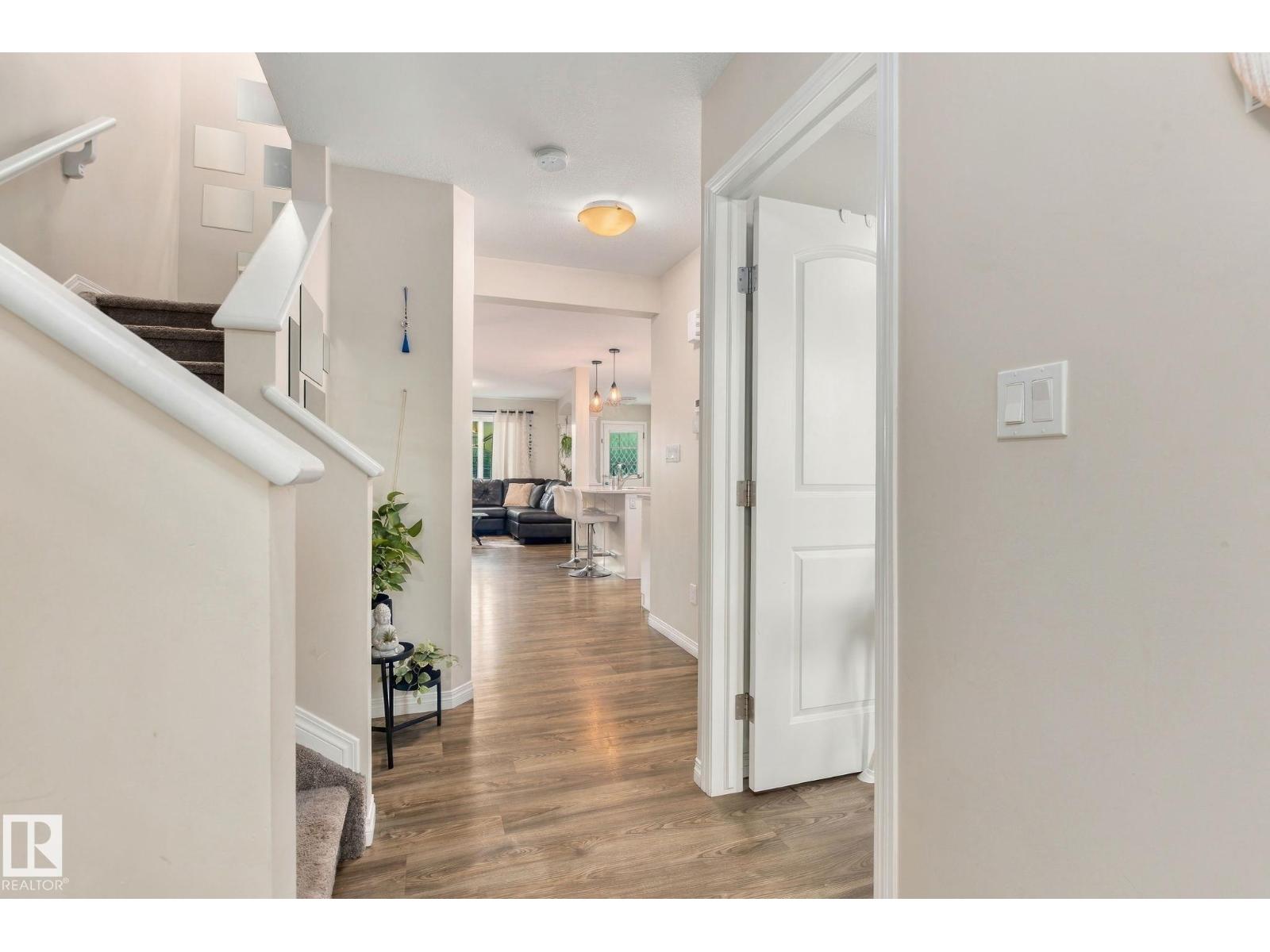 2214 54 ST SW - 10