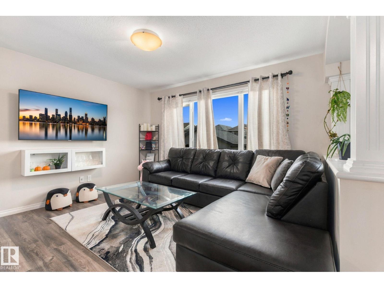 2214 54 ST SW - 12