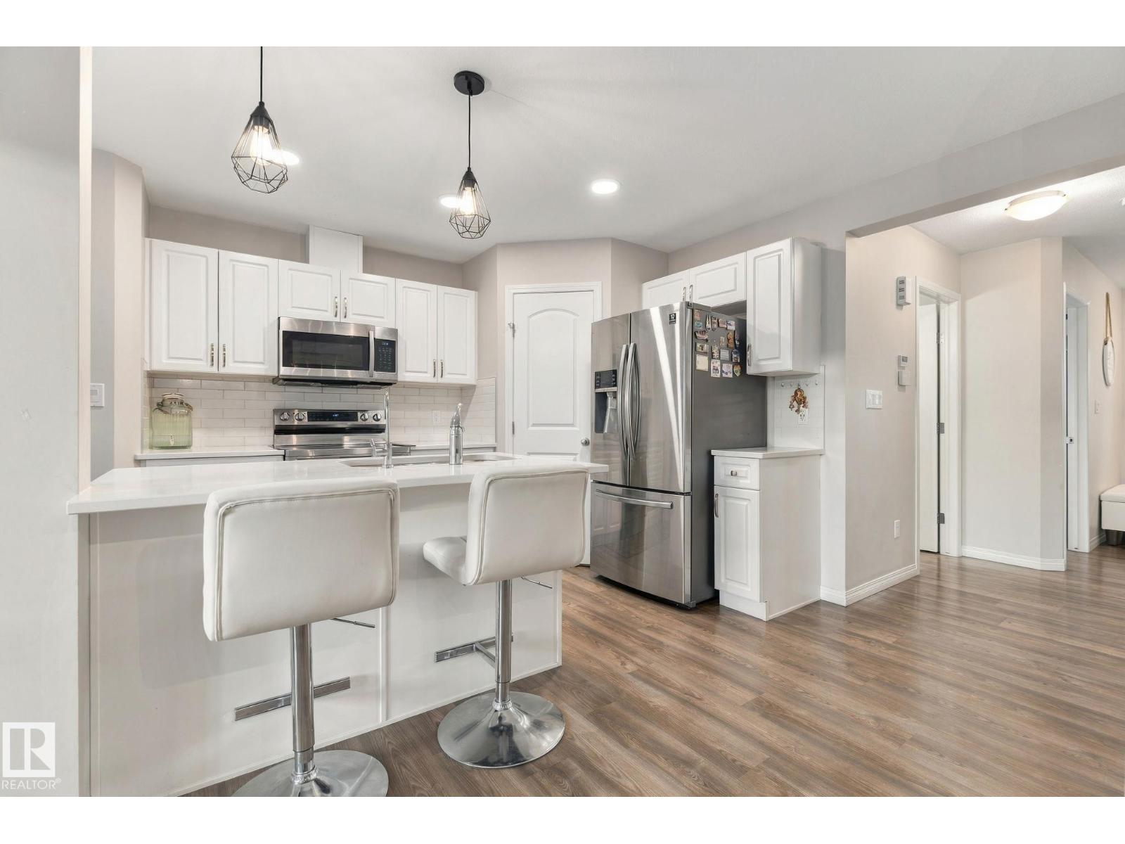 2214 54 ST SW - 14