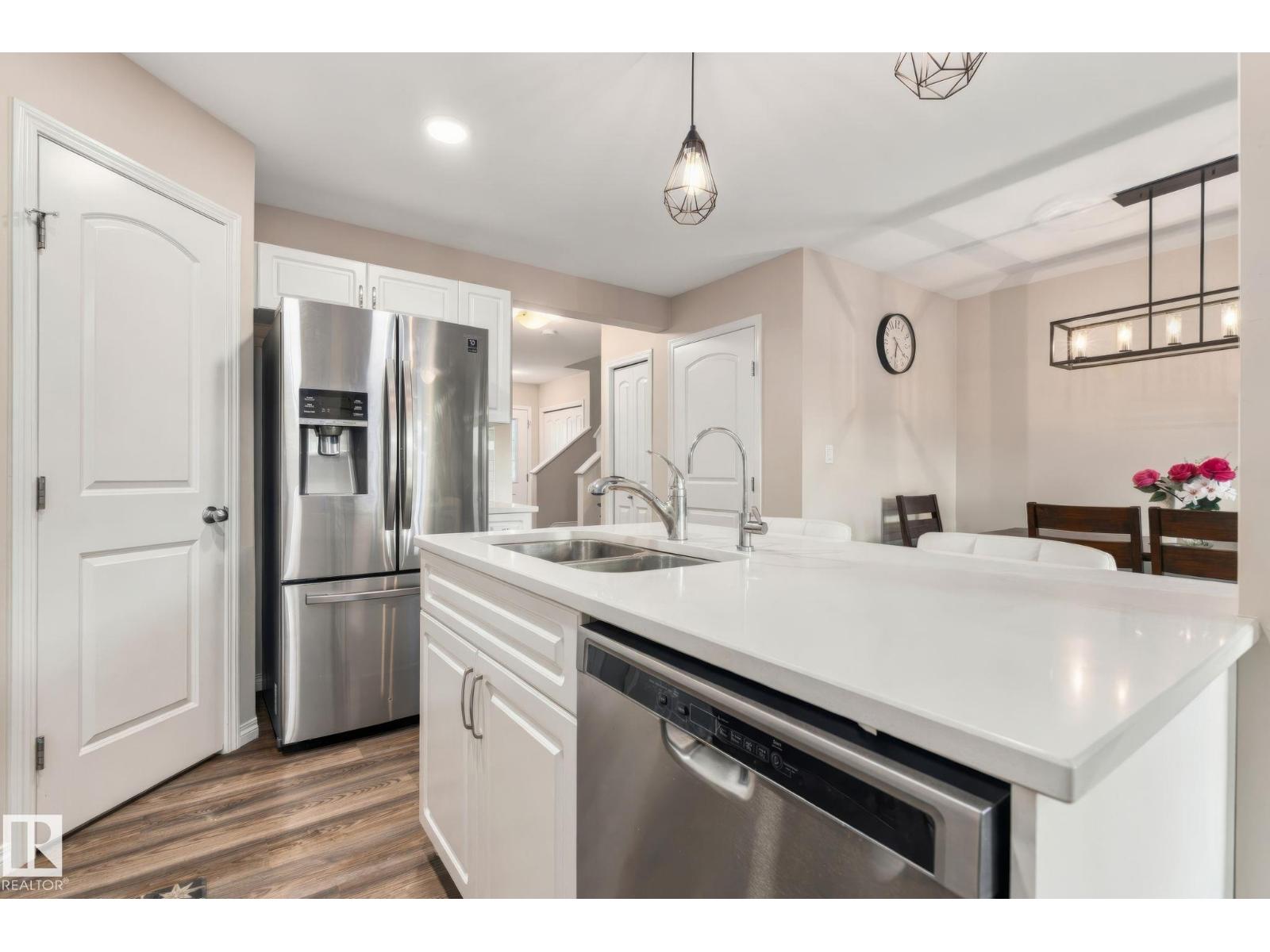2214 54 ST SW - 20