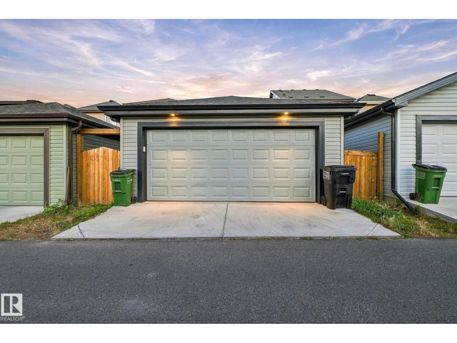 2214 54 ST SW - 45