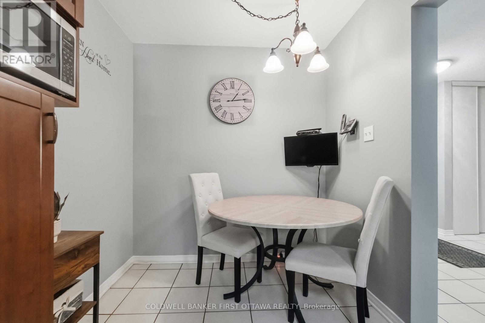 593 Canotia Place — photo 15