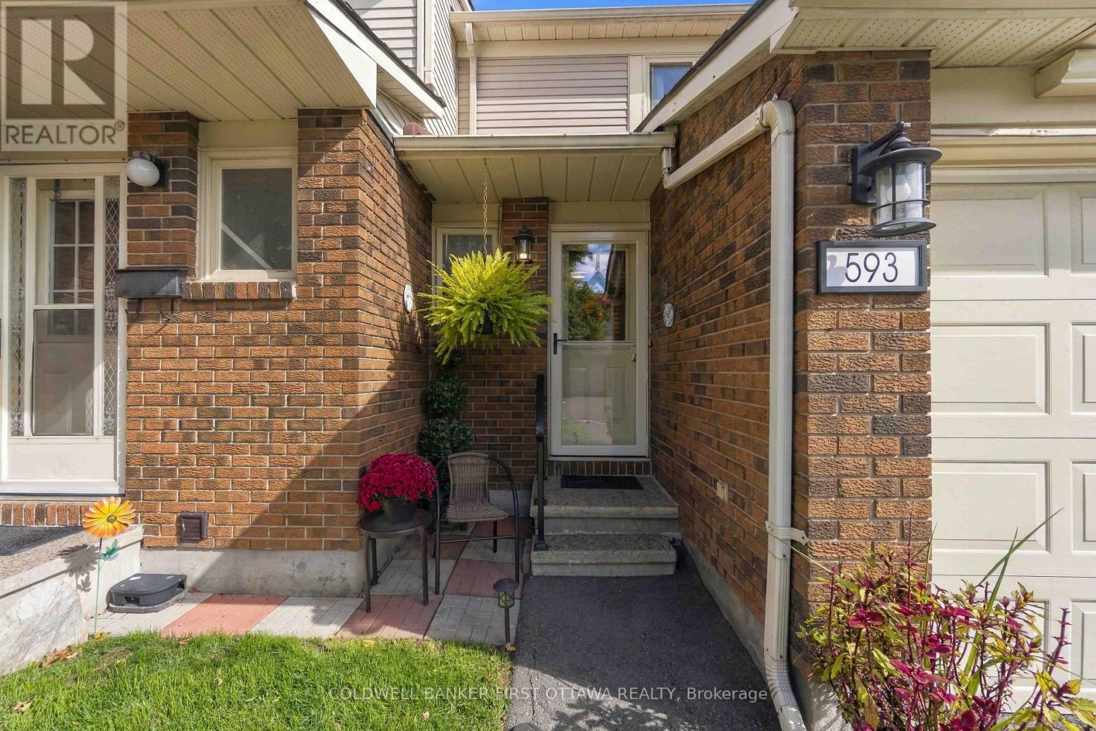 593 CANOTIA PLACE - 2