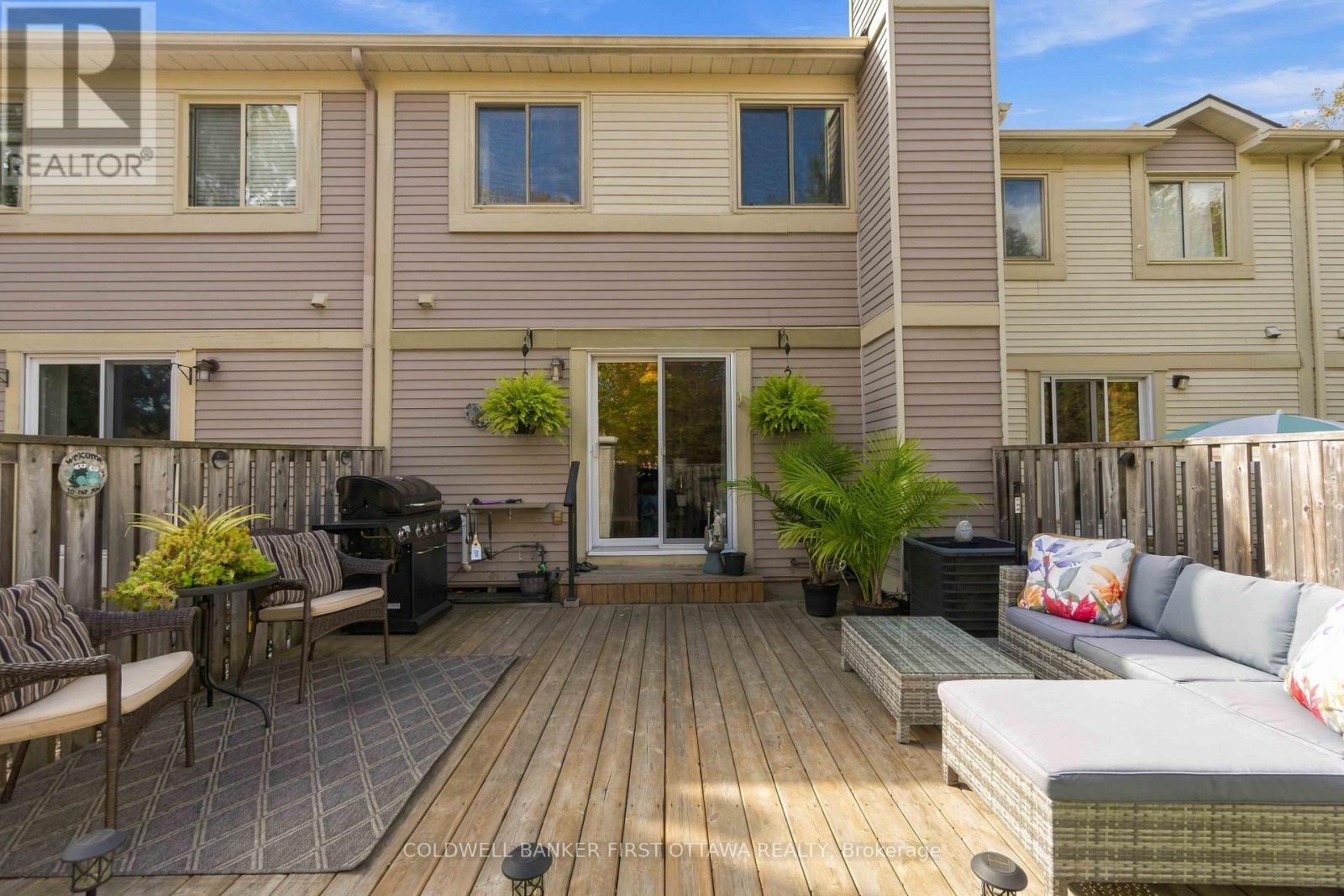 593 Canotia Place — photo 38