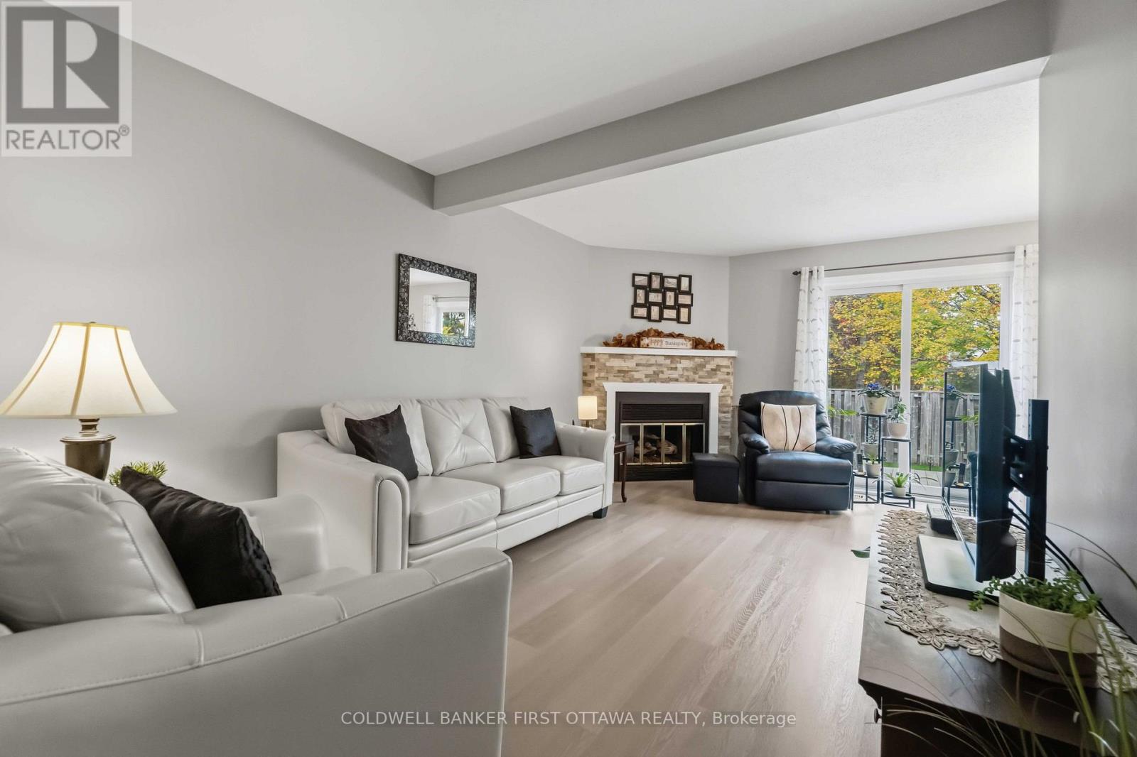 593 CANOTIA PLACE - 5