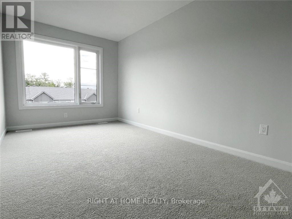 278 ELSIE MACGILL WALK, Ottawa — photo 12