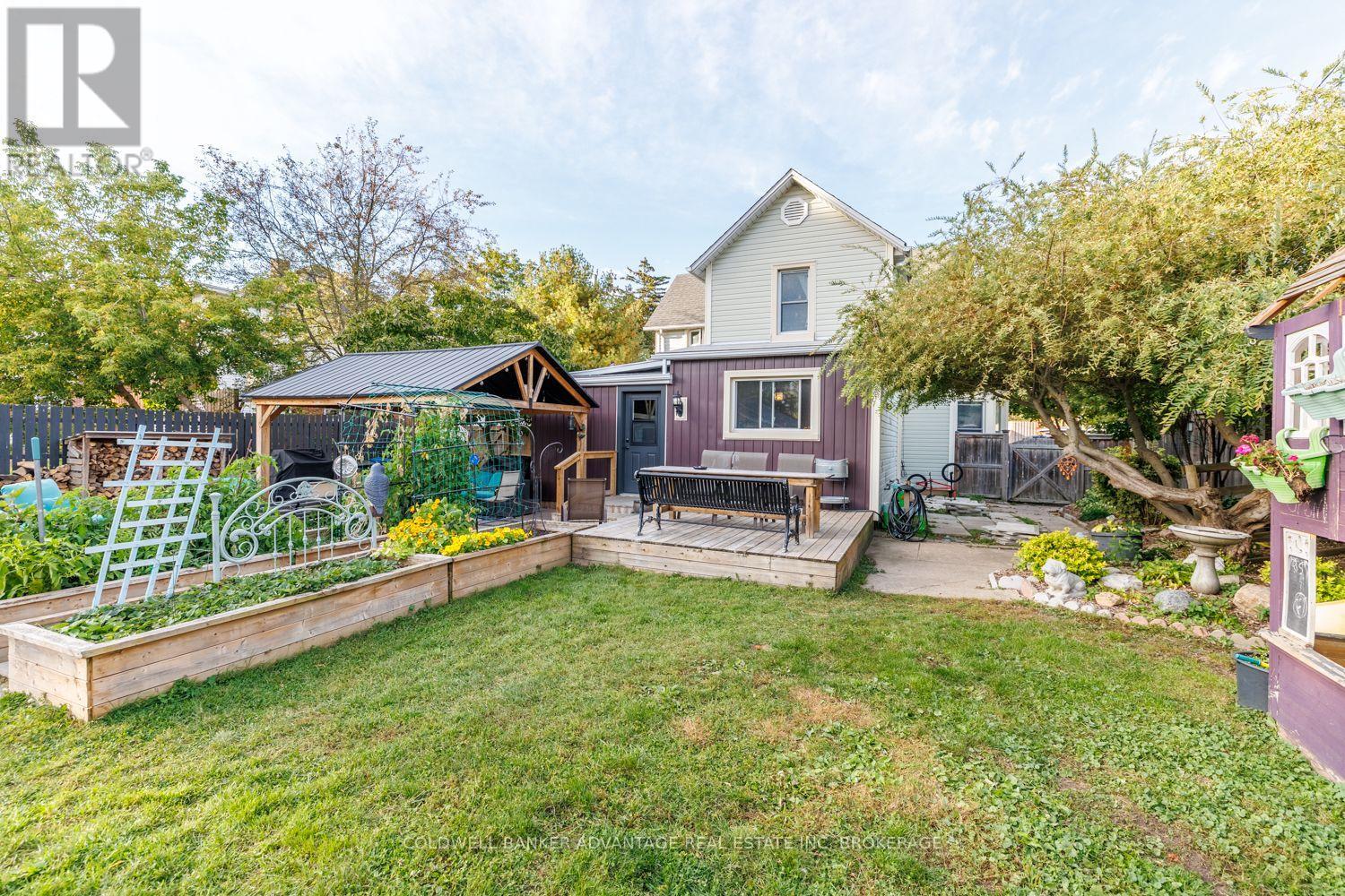 3695 HERSHEY STREET - 42