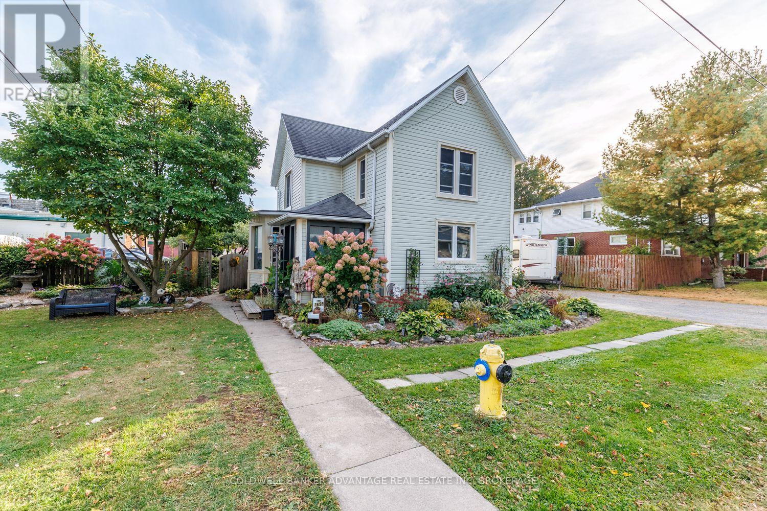 3695 HERSHEY STREET - 6