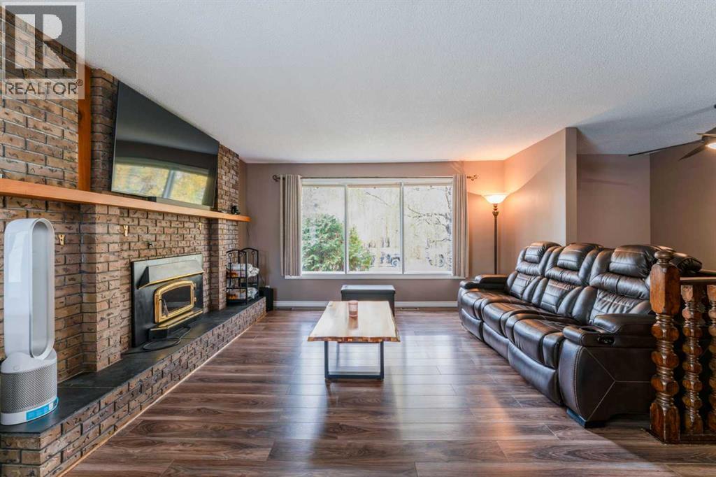 680 Wallace Drive - Image 4