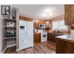 Bedroom - 680 Wallace Drive, Carstairs, AB T0M0N0 Photo 11